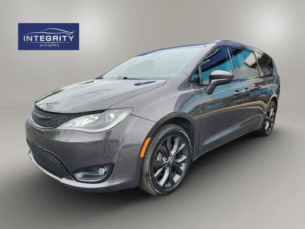 2019 CHRYSLER Pacifica