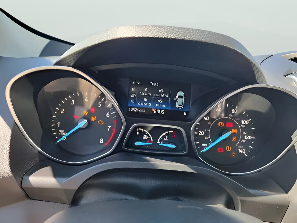 2017 FORD Escape