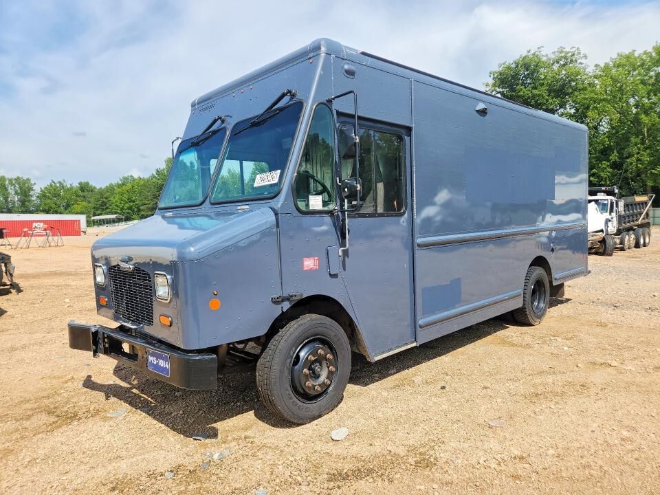 2021 FREIGHTLINER MT 45G Front Gasoline Engine Walk in Van Chassis