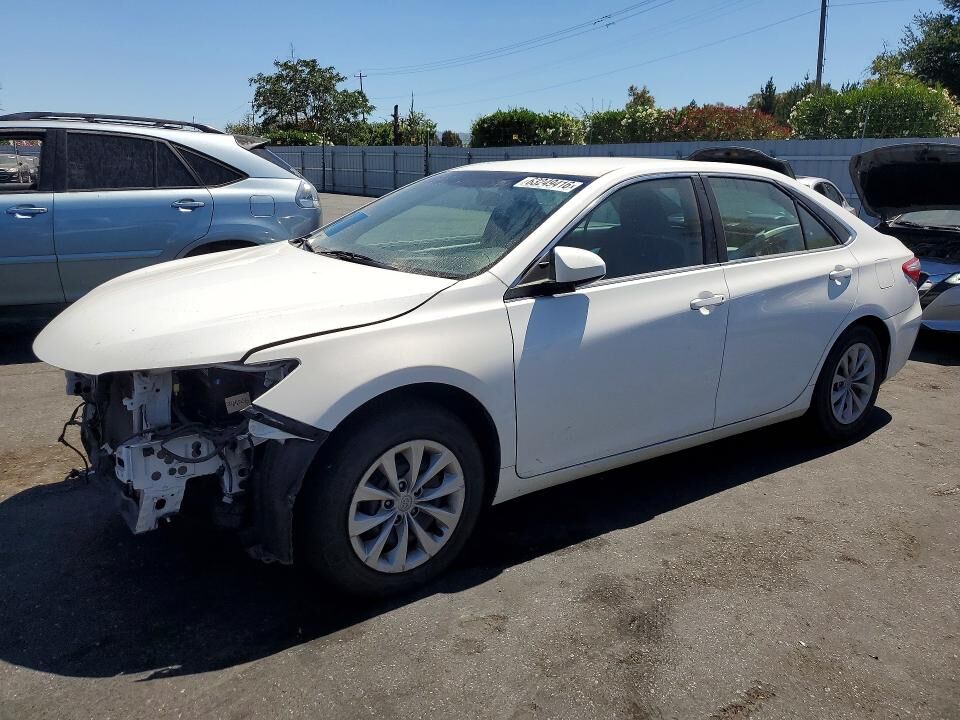 2016 TOYOTA Camry