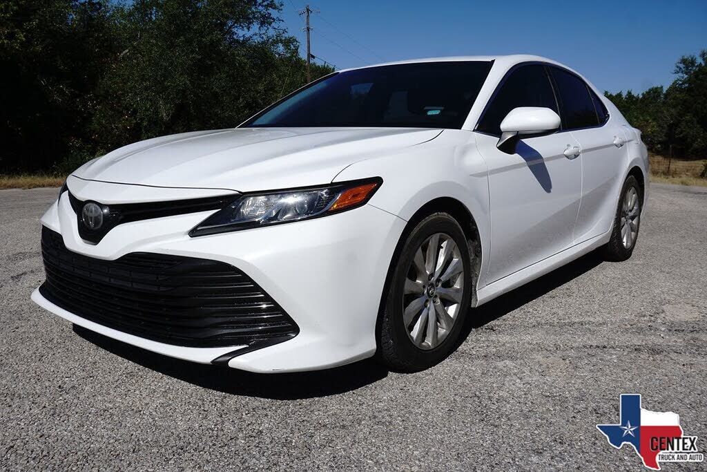 2018 TOYOTA Camry