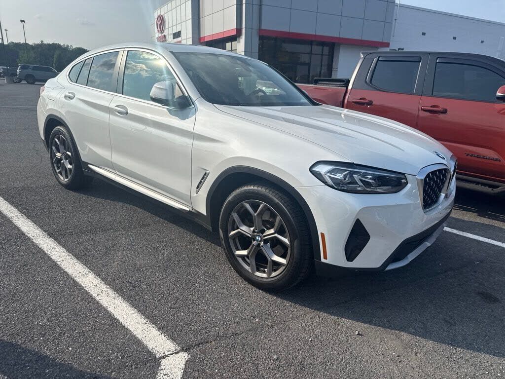 2022 BMW X4