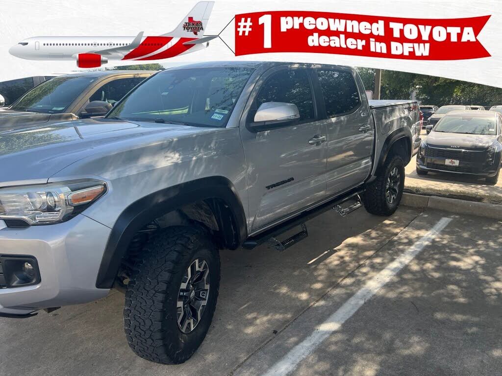 2018 TOYOTA Tacoma