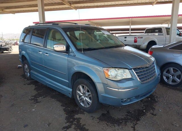 2010 CHRYSLER Town and Country