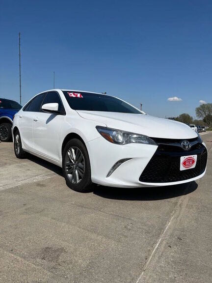 2017 TOYOTA Camry
