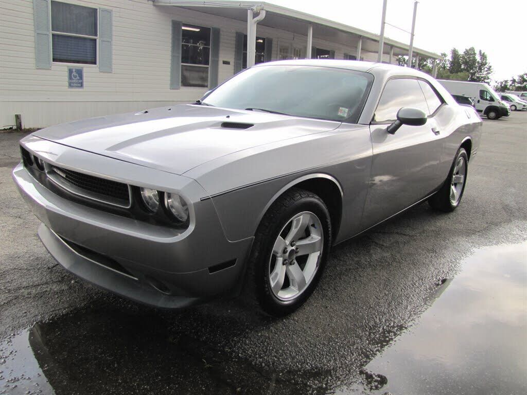 2011 DODGE Challenger