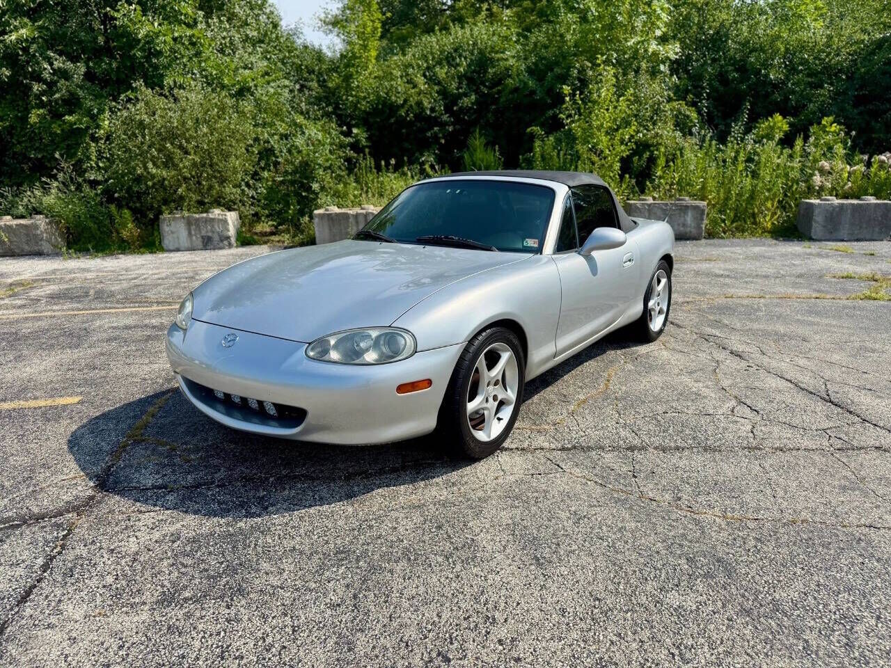 2001 MAZDA MX-5