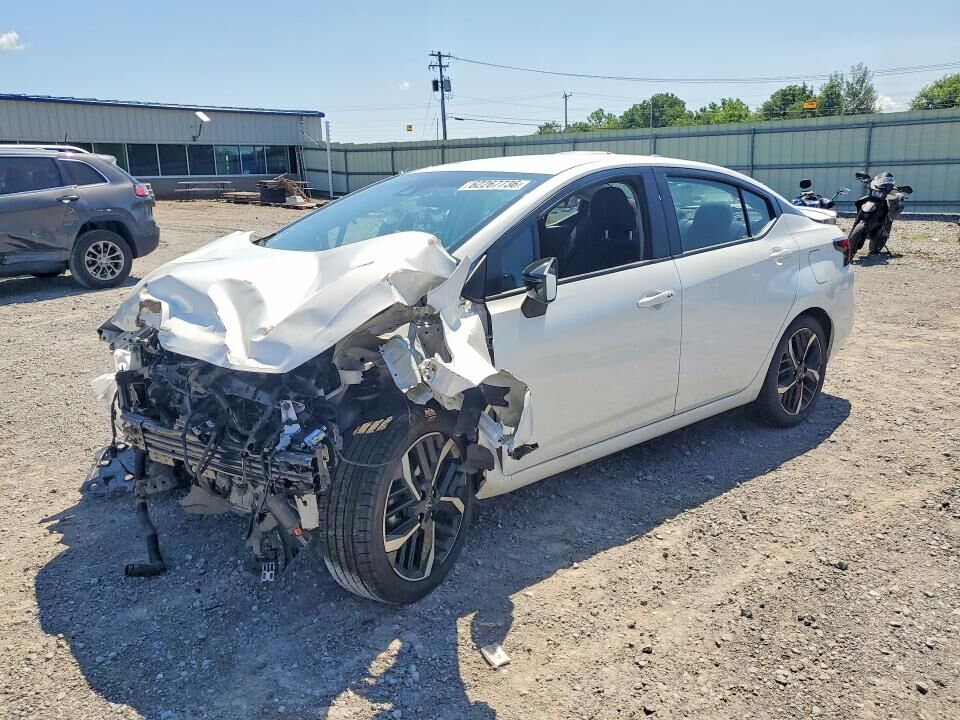 2023 NISSAN Versa