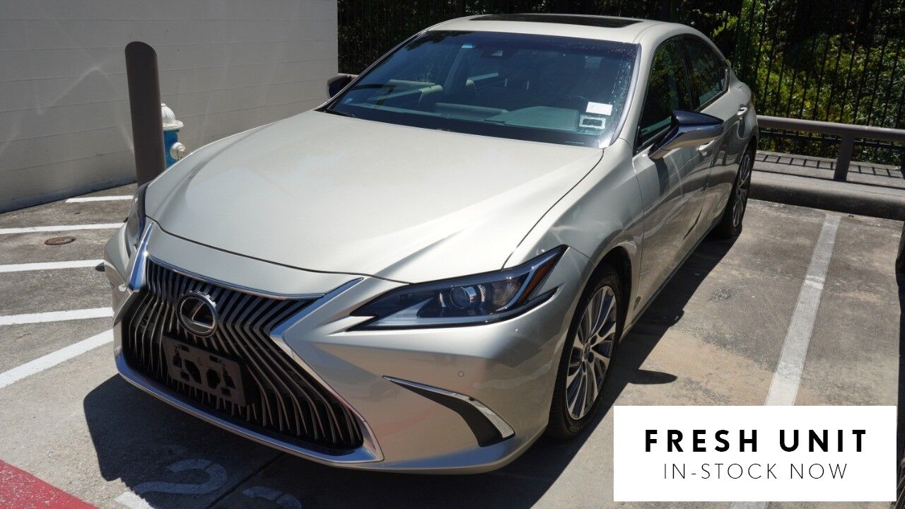 2020 LEXUS ES