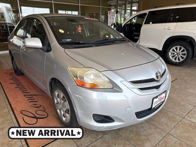 2008 TOYOTA Yaris