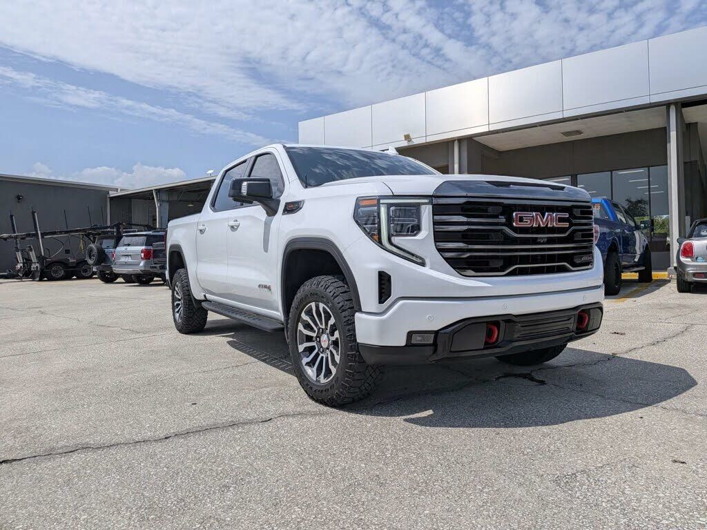2023 GMC Sierra