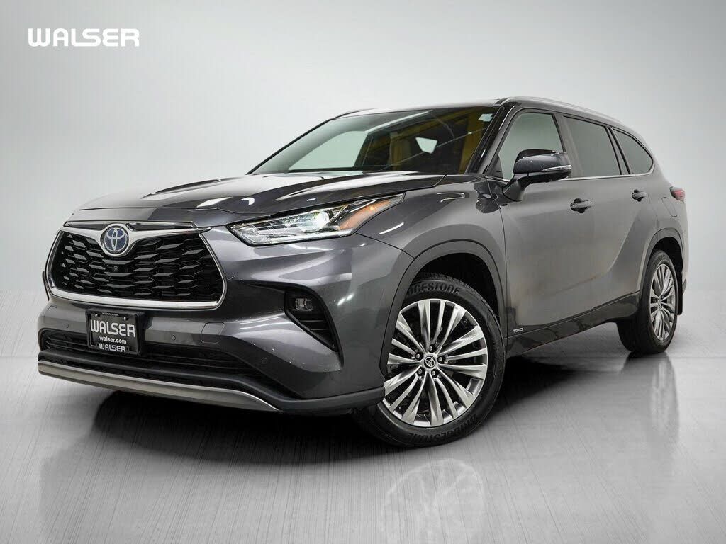 2024 TOYOTA Highlander