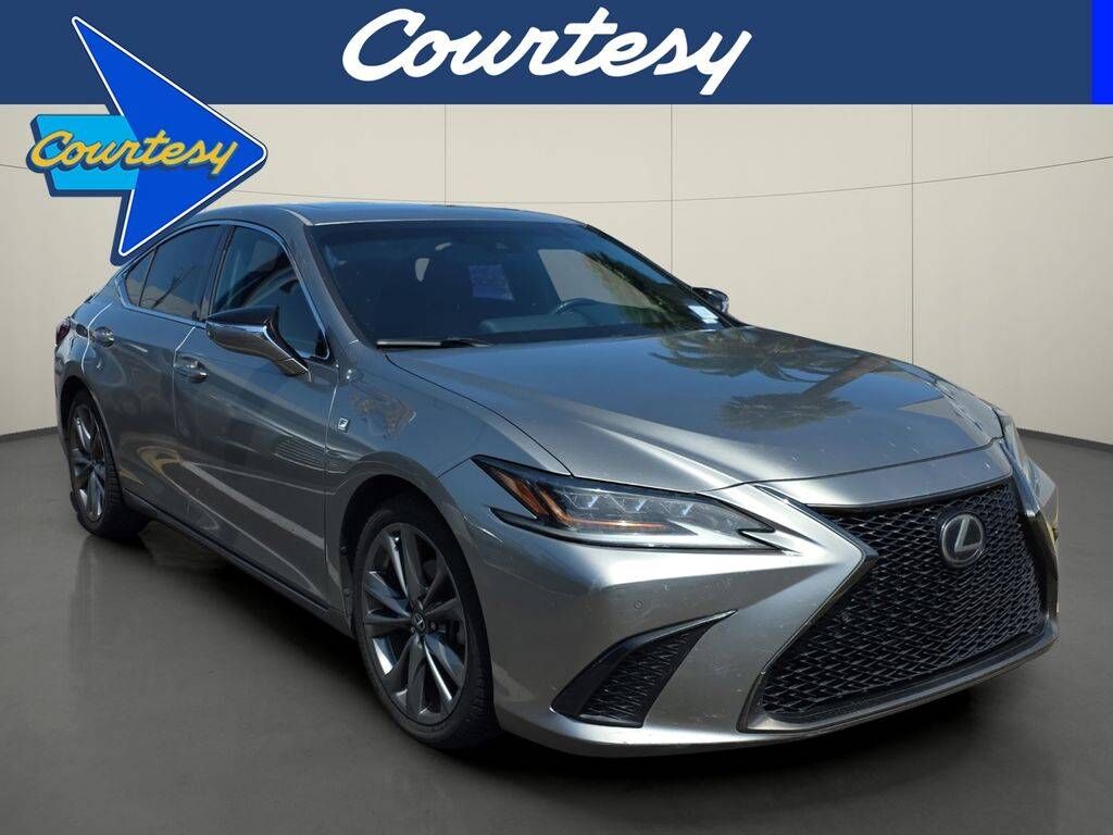 2019 LEXUS ES