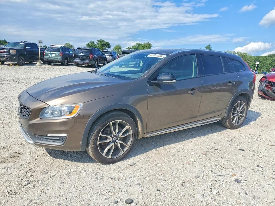 2016 VOLVO V60CC