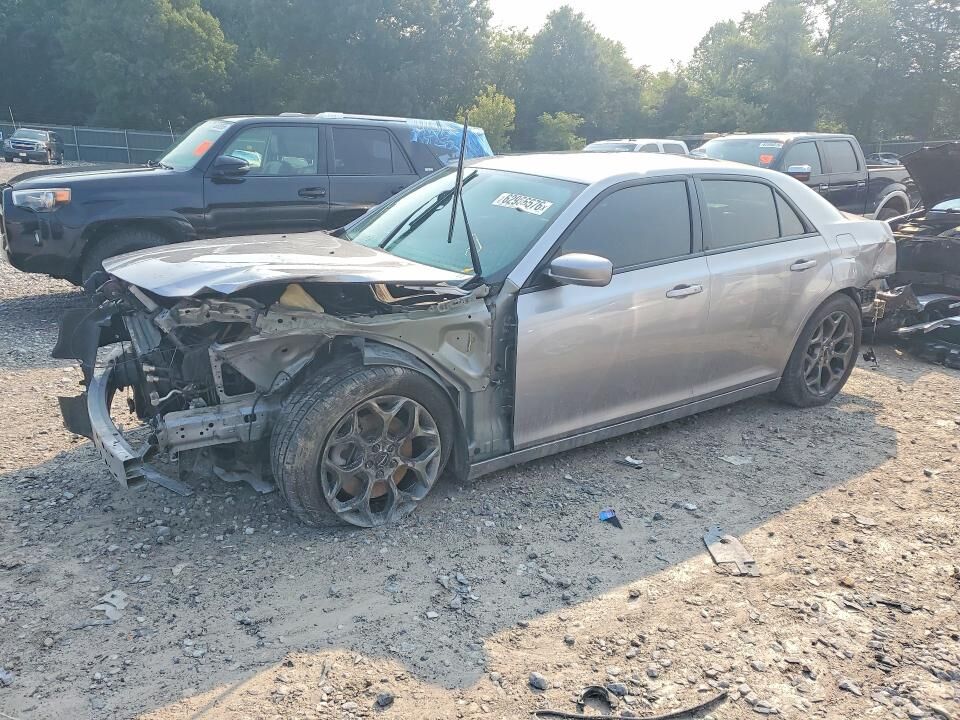 2016 CHRYSLER 300