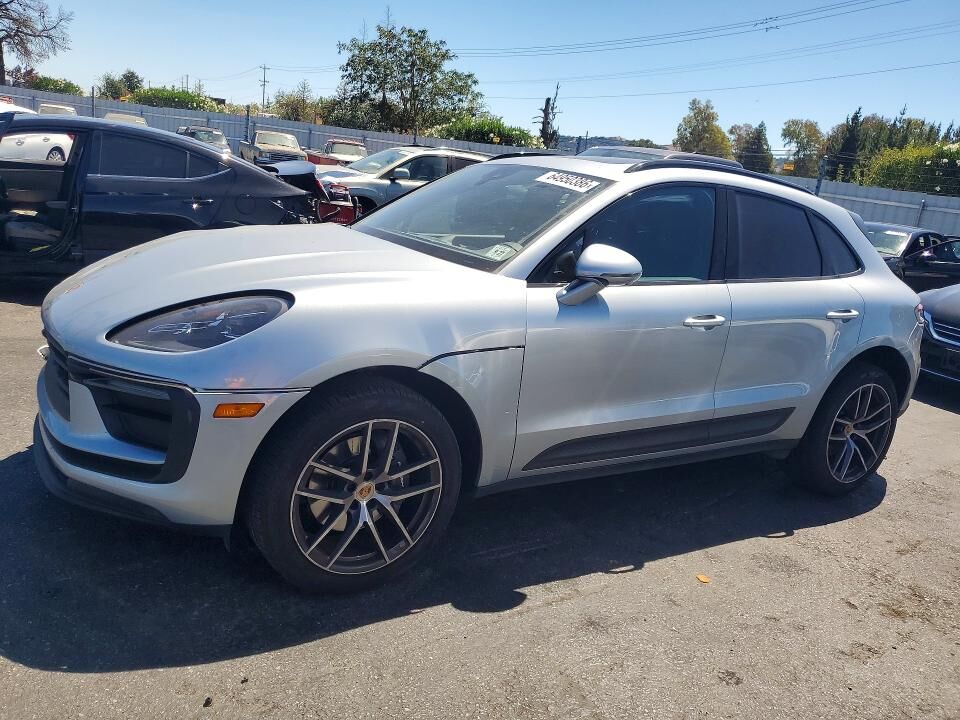 2022 PORSCHE Macan