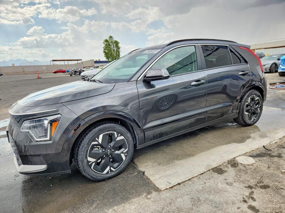 2023 KIA Niro