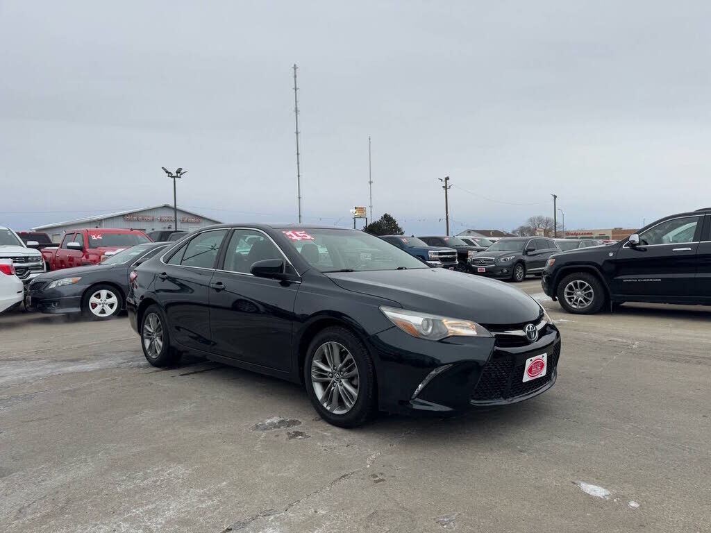 2015 TOYOTA Camry