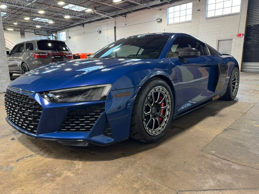 2020 AUDI R8