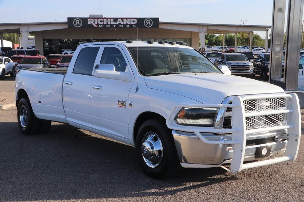 2011 DODGE Ram
