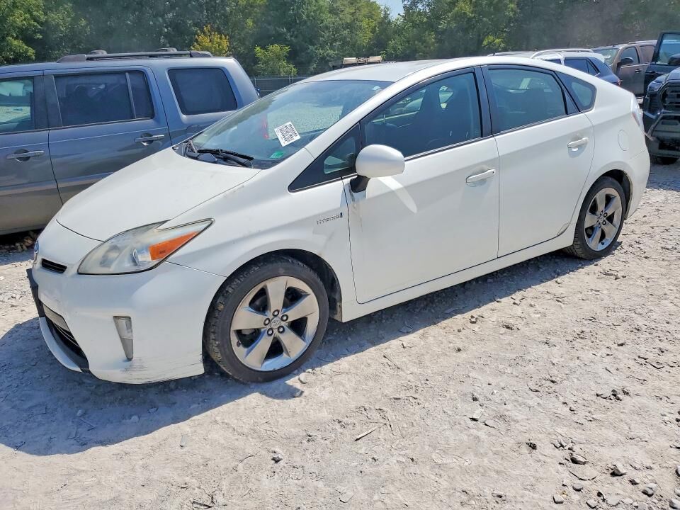2013 TOYOTA PRIUS