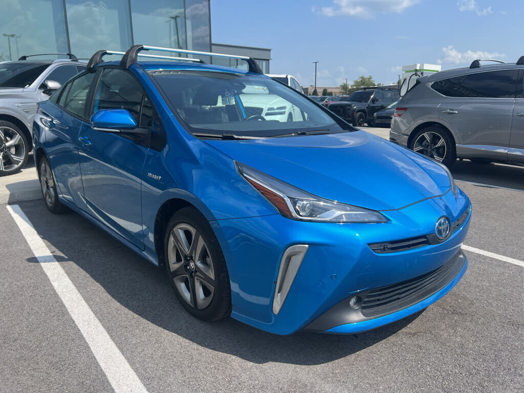 2022 TOYOTA PRIUS