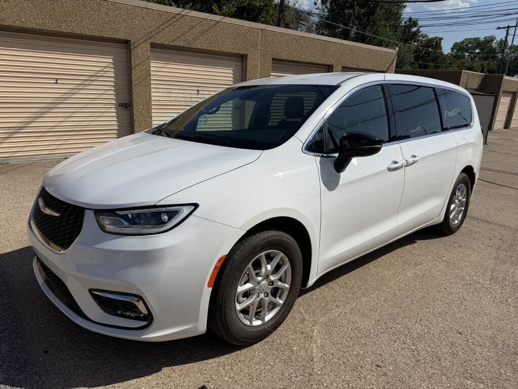 2026 CHRYSLER Pacifica