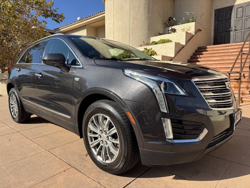 2017 CADILLAC XT5