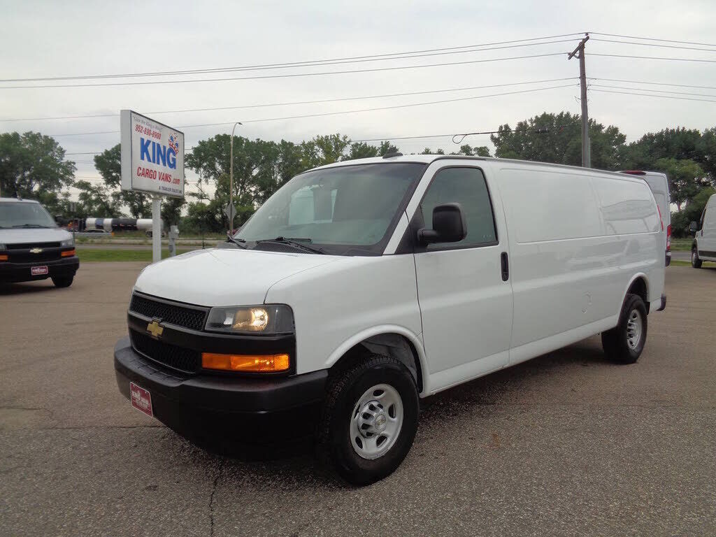 2022 CHEVROLET Express