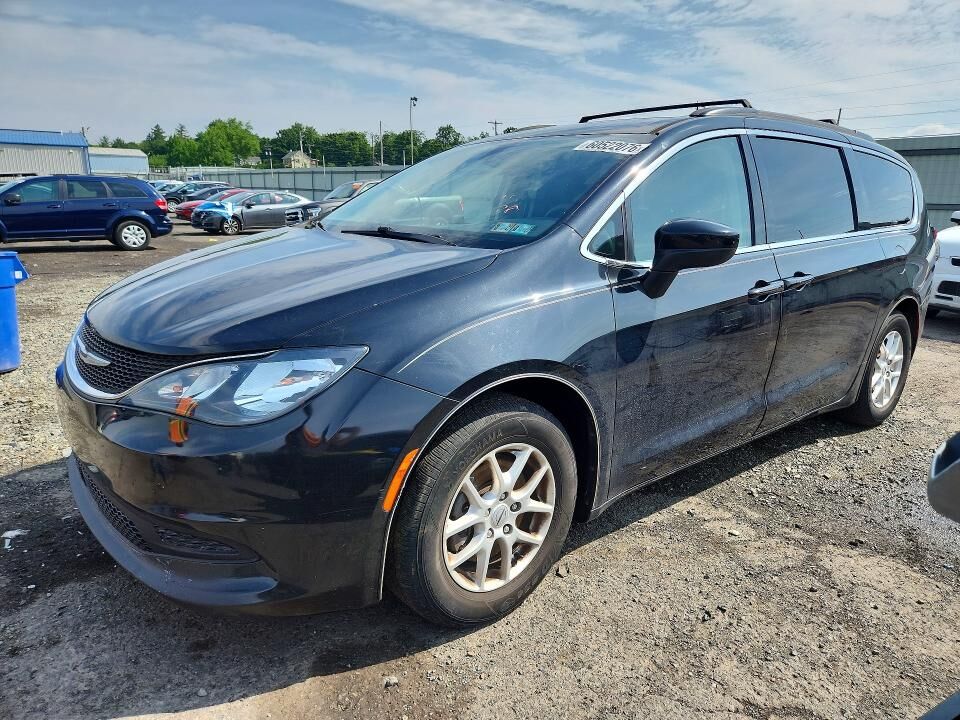 2021 CHRYSLER Voyager