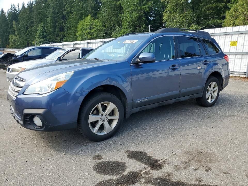 2013 SUBARU Outback