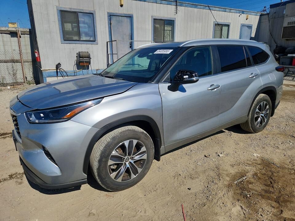2024 TOYOTA Highlander