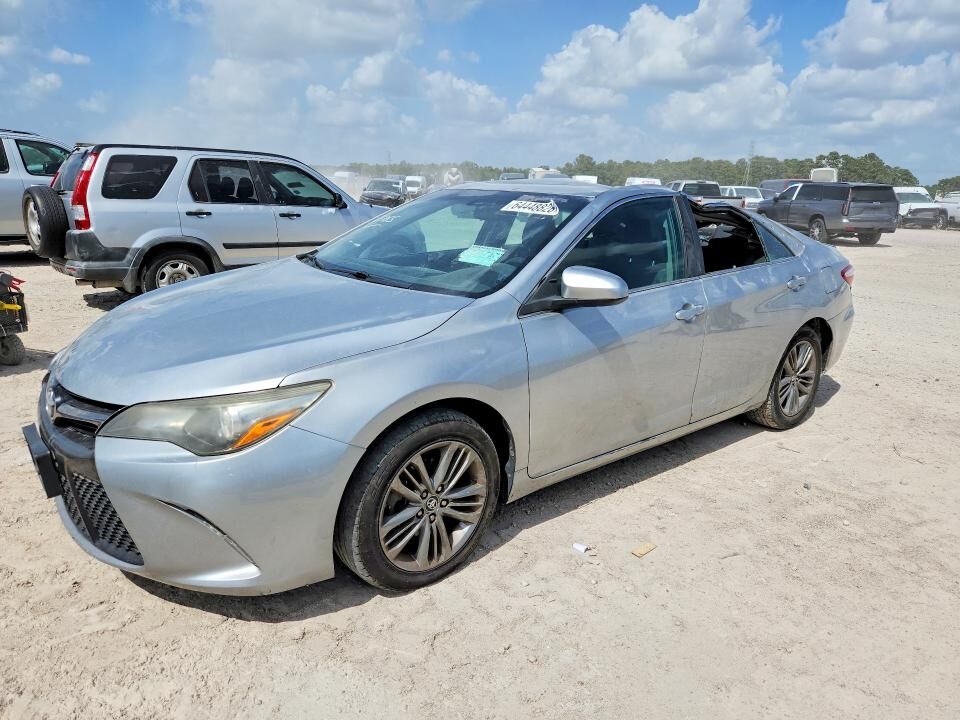 2016 TOYOTA Camry