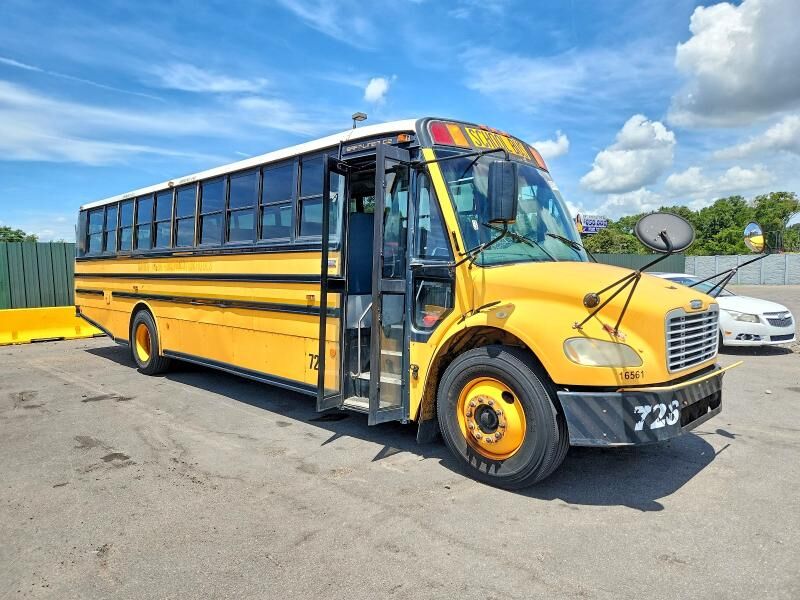 2009 FREIGHTLINER B2 Bus Chassis