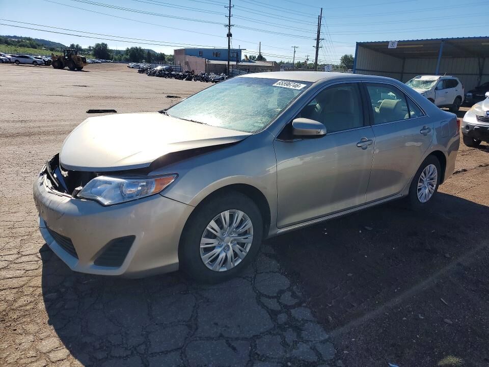 2013 TOYOTA Camry