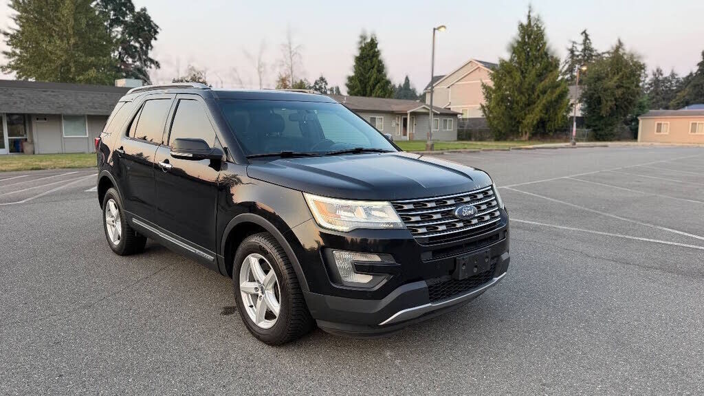 2016 FORD Explorer