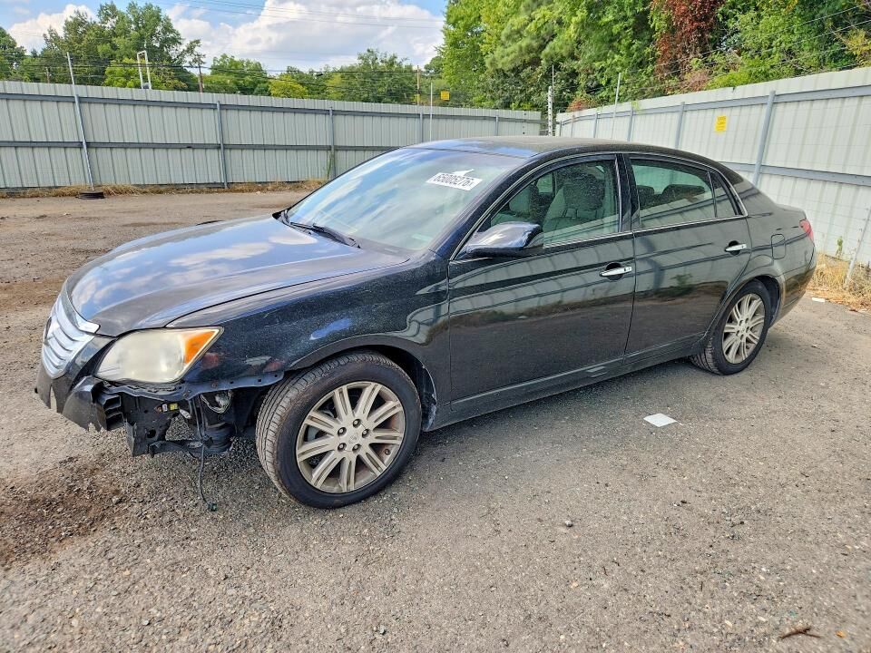 2010 TOYOTA Avalon