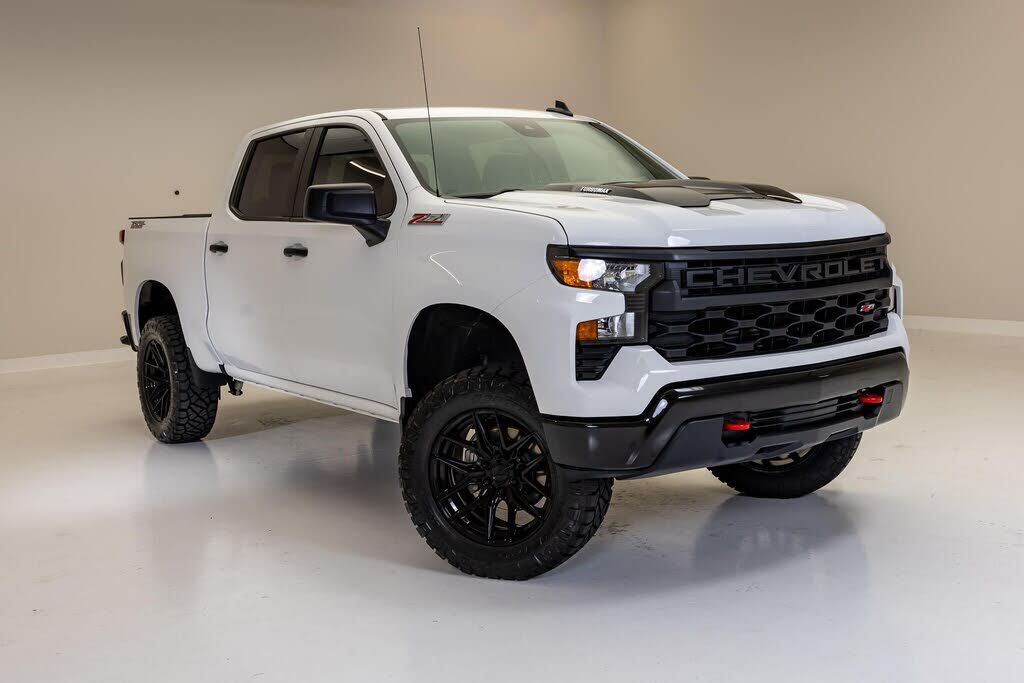 2025 CHEVROLET Silverado