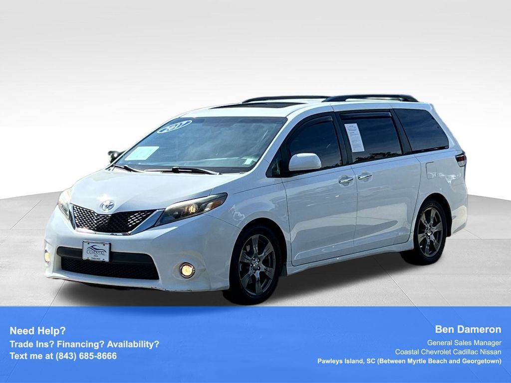 2017 TOYOTA Sienna