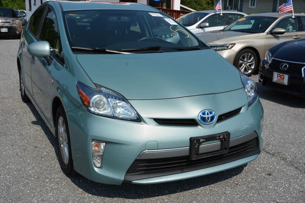 2014 TOYOTA Prius