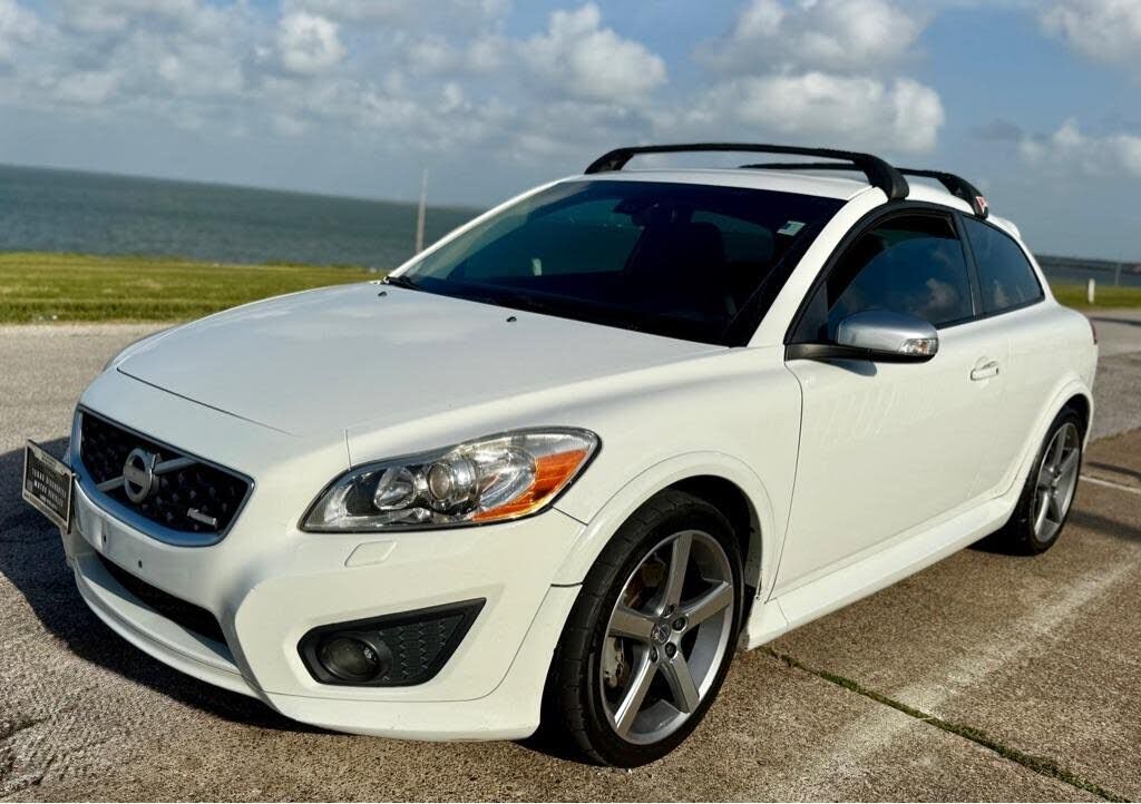 2011 VOLVO C30