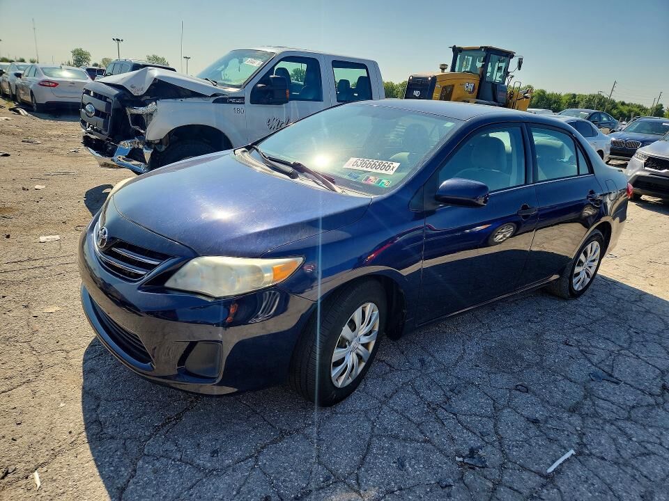 2013 TOYOTA Corolla