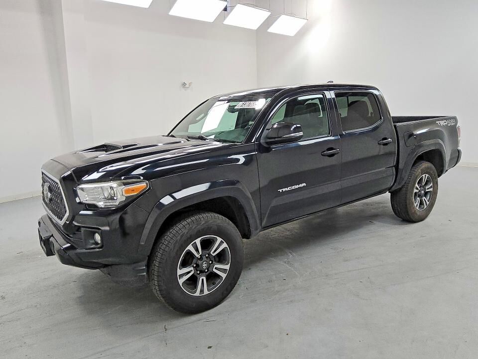 2018 TOYOTA Tacoma