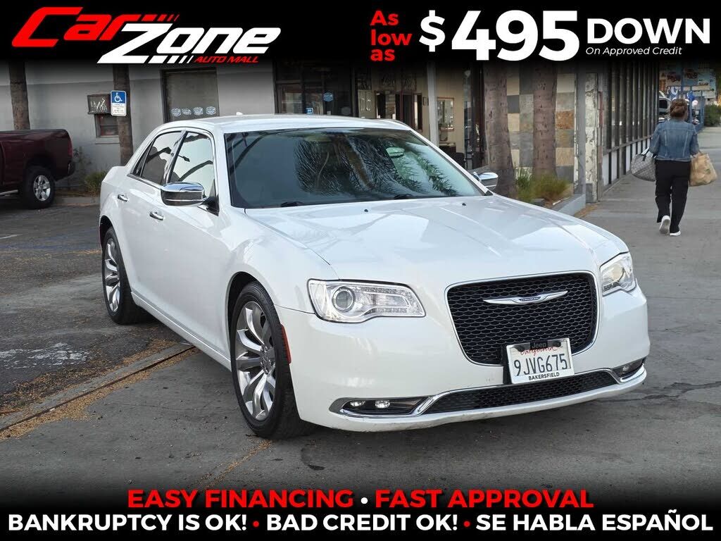 2019 CHRYSLER 300