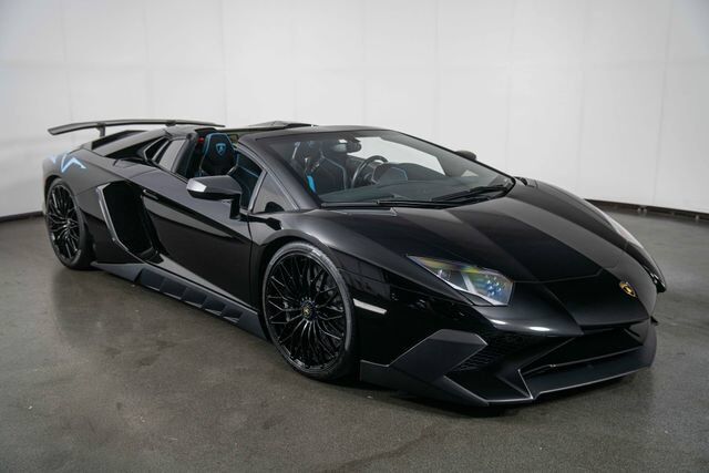 2017 LAMBORGHINI Aventador