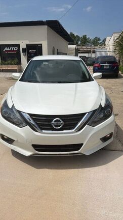 2017 NISSAN Altima