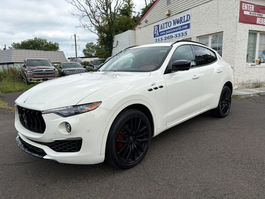 2022 MASERATI Levante