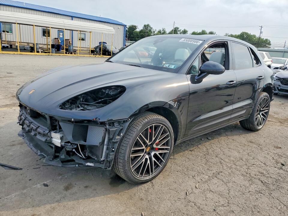 2026 PORSCHE Macan