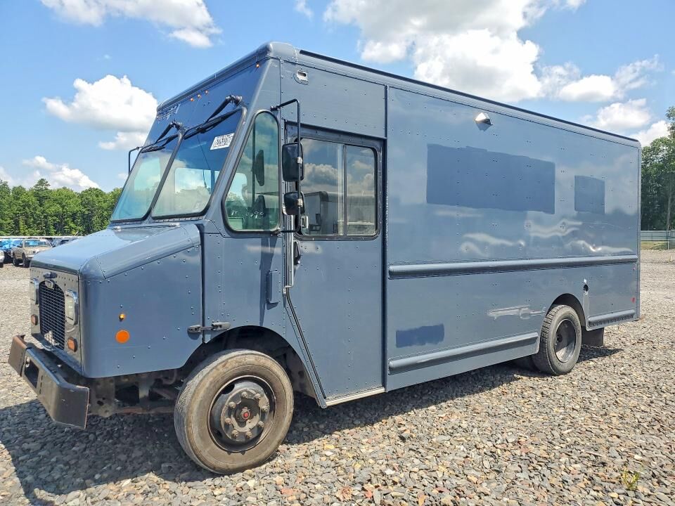 2020 FREIGHTLINER MT 45G Front Gasoline Engine Walk in Van Chassis