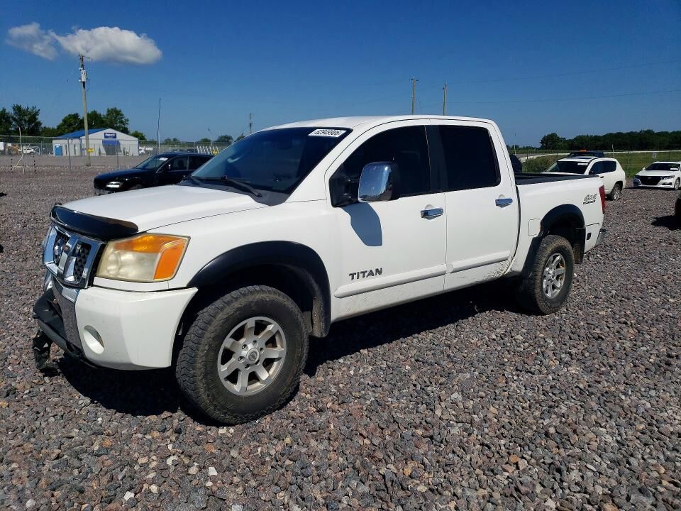 2004 NISSAN Titan